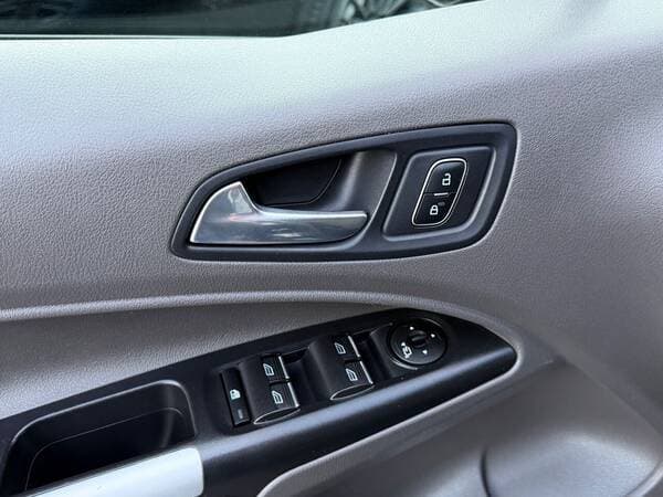 2019 Ford Tourneo Connect — Miniatură 19