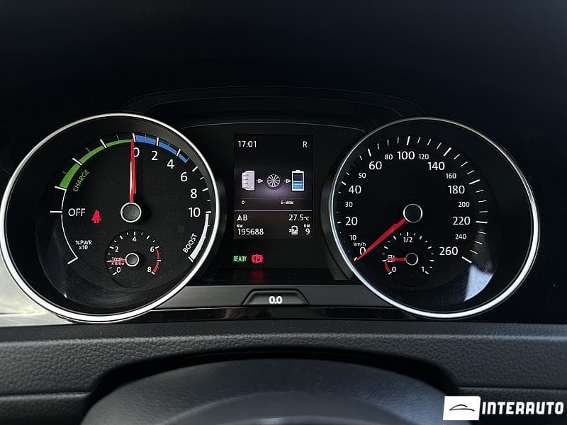 Volkswagen Golf GTE 2018 — Миниатюра 8