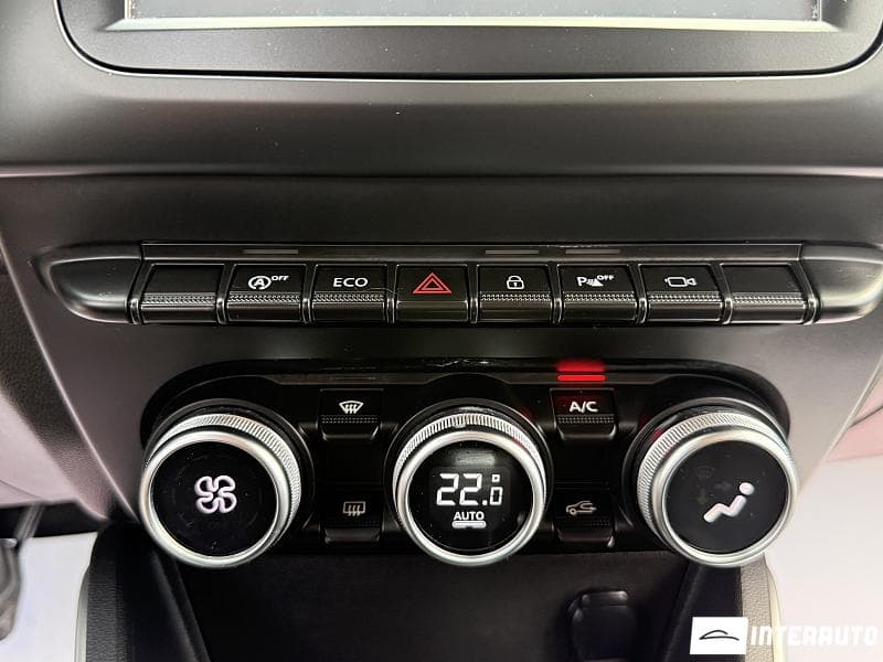 Dacia Duster 2018 — Миниатюра 11