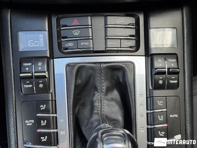 Porsche Macan 2016 — Миниатюра 15