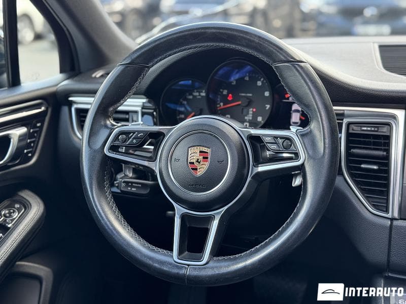 Porsche Macan 2016 — Миниатюра 10