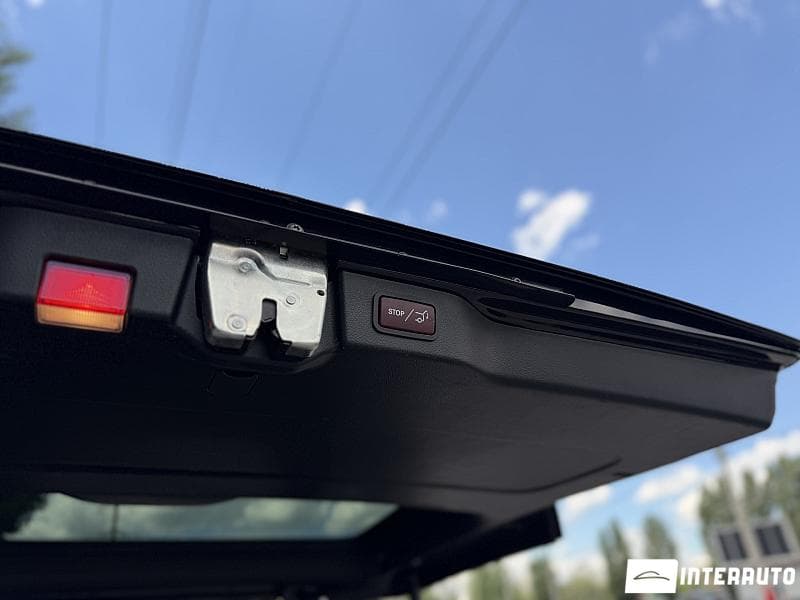 Mercedes V 250 2024 — Миниатюра 19