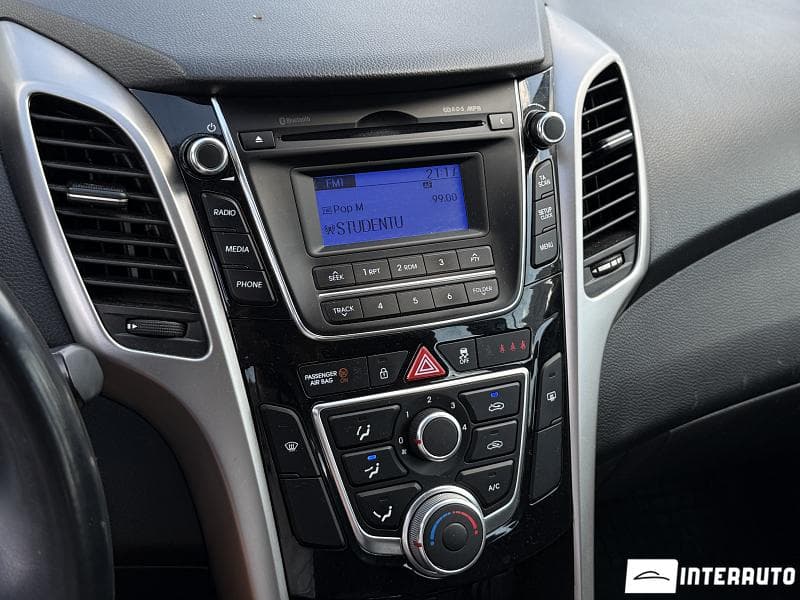 Hyundai i30 2016 — Миниатюра 13