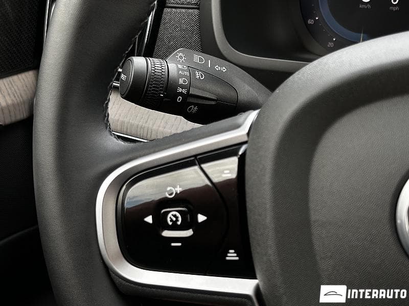Volvo XC 90 2025 — Миниатюра 12