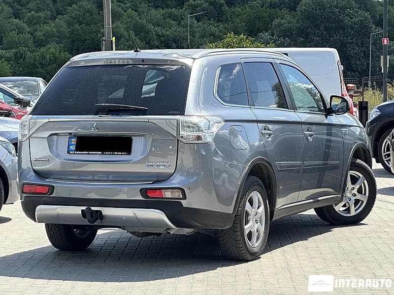 Mitsubishi Outlander 2014 — Миниатюра 3