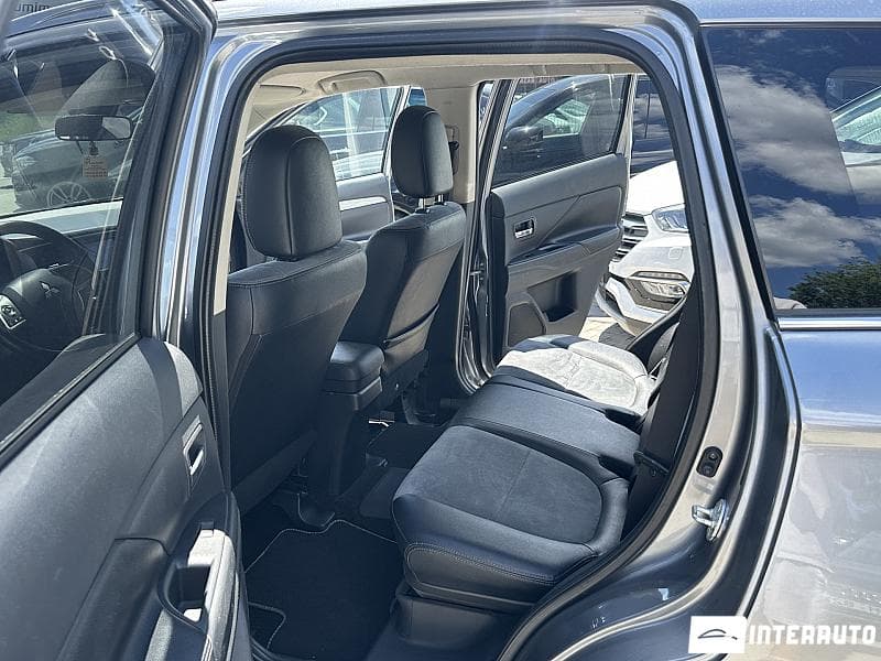 Mitsubishi Outlander 2014 — Миниатюра 12