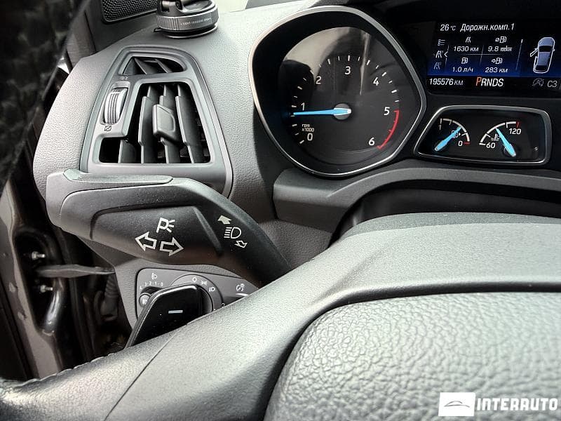 2017 Ford Kuga — Miniatură 10