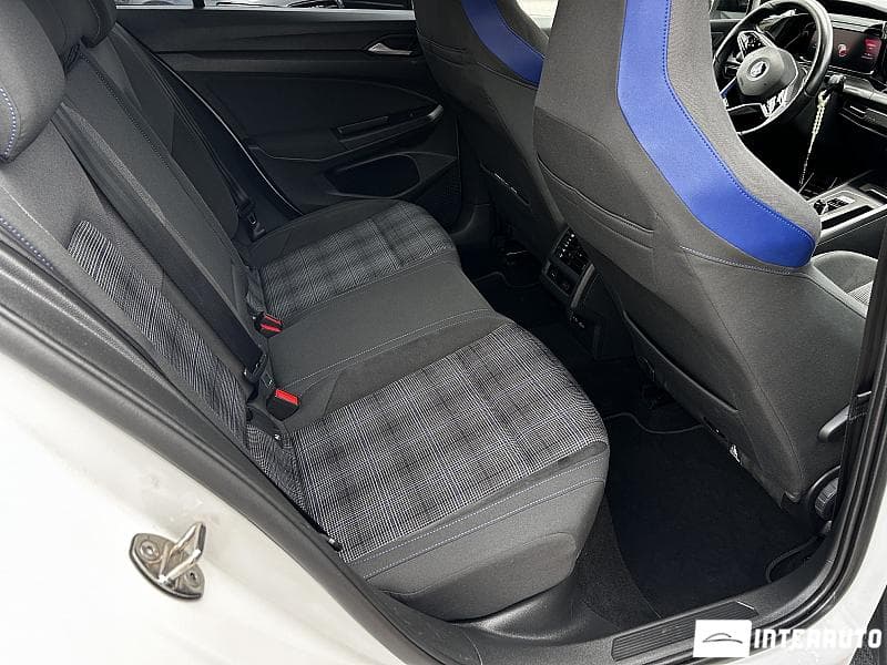 Volkswagen Golf GTE 2021 — Миниатюра 17