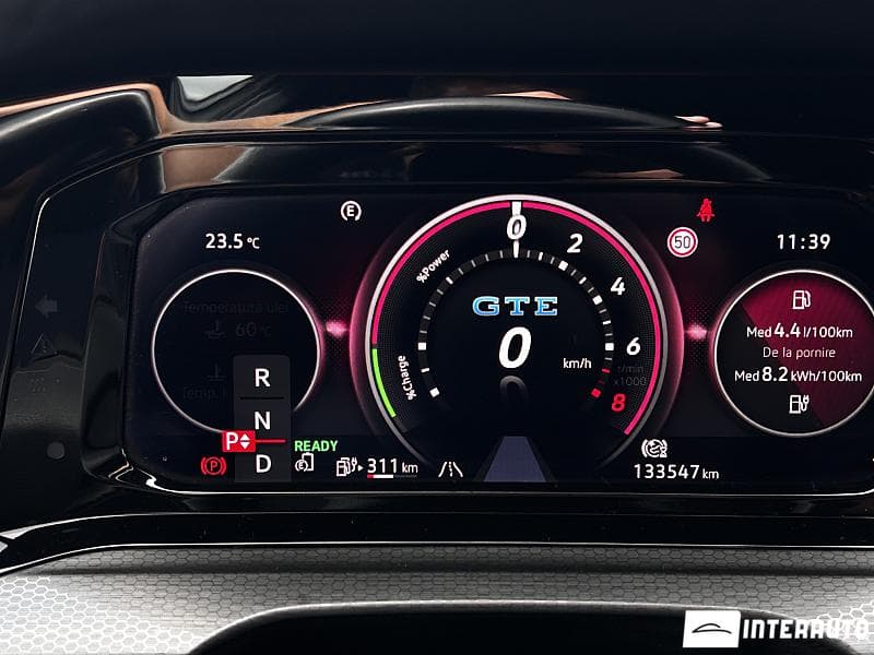 Volkswagen Golf GTE 2021 — Миниатюра 10