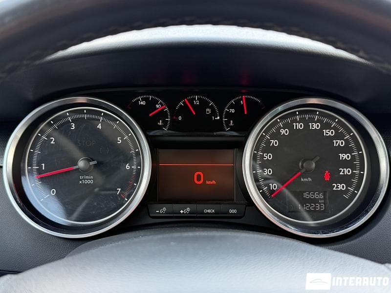 Peugeot 508 2011 — Миниатюра 12