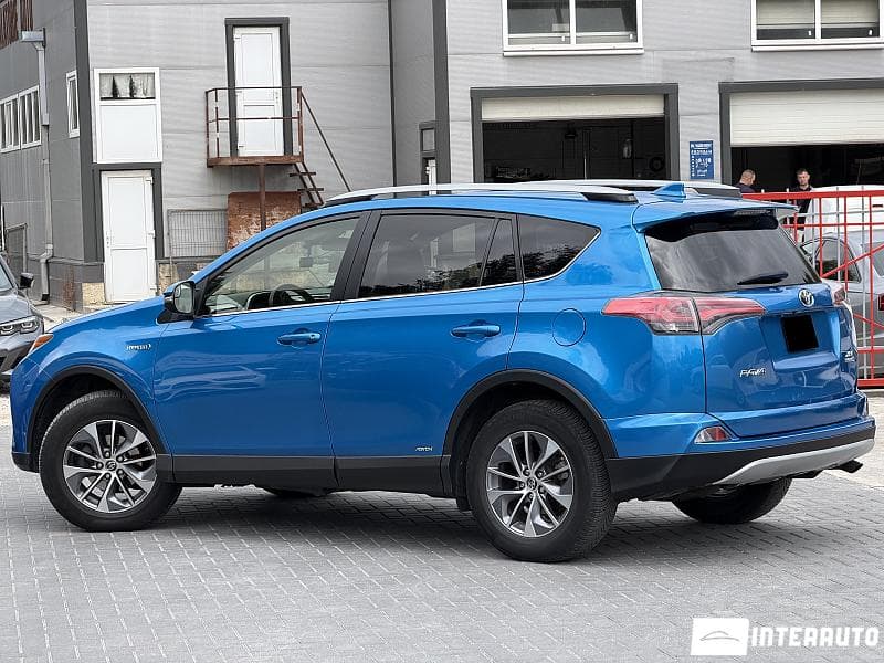 Toyota Rav-4 2017 — Миниатюра 2