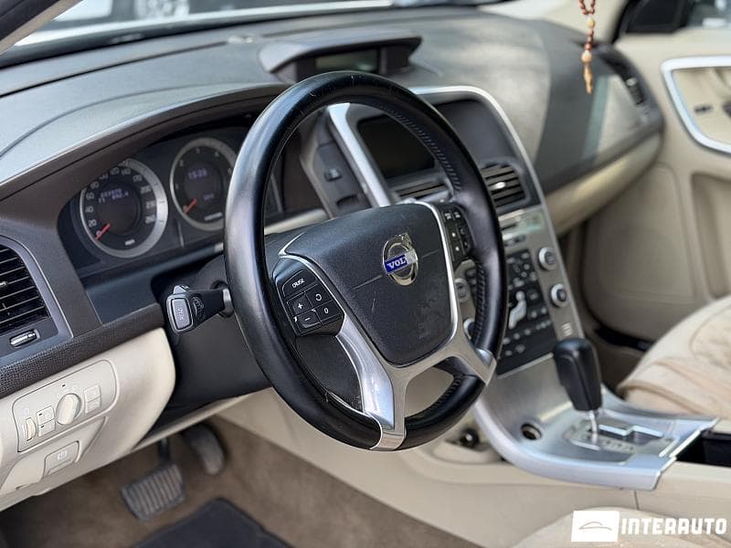Volvo XC 60 2010 — Миниатюра 8