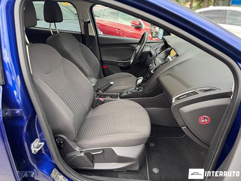 2016 Ford Focus — Miniatură 15