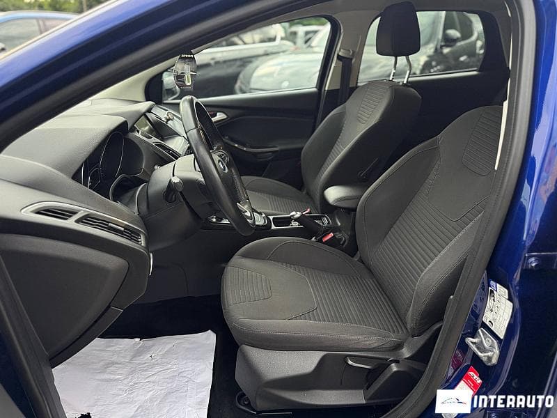 2016 Ford Focus — Miniatură 5
