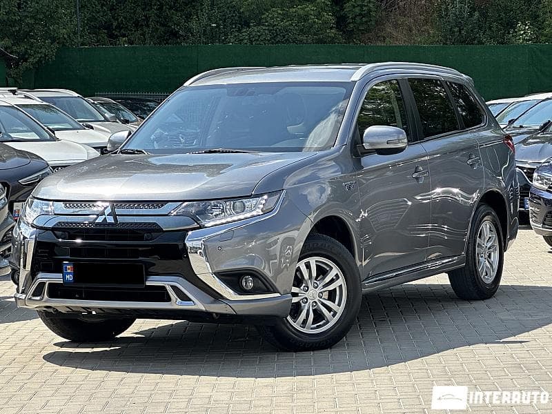 Mitsubishi Outlander 2020 — Миниатюра 2