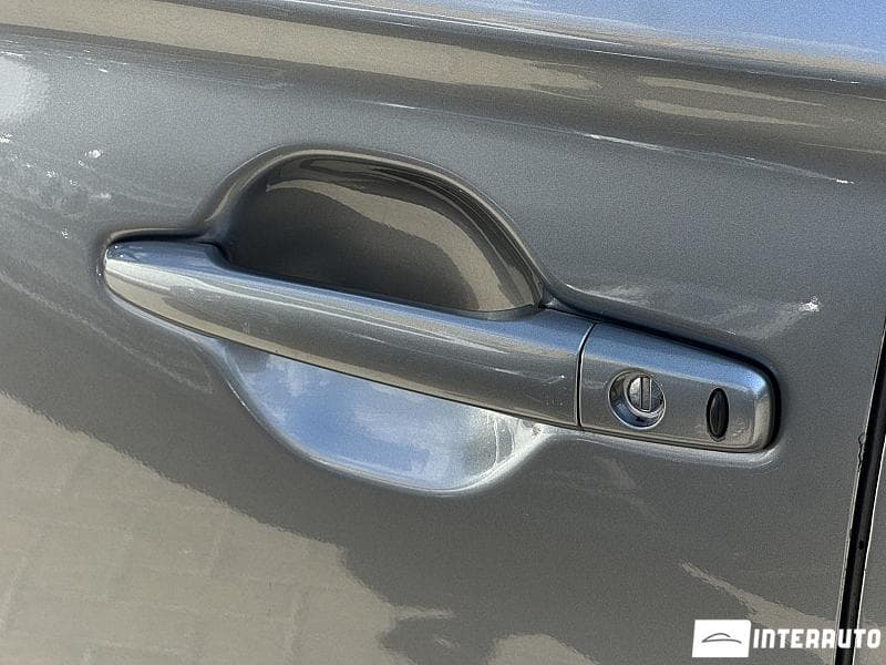 Mitsubishi Outlander 2020 — Миниатюра 16