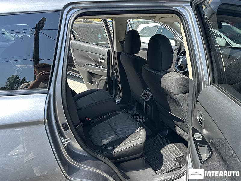 Mitsubishi Outlander 2020 — Миниатюра 14