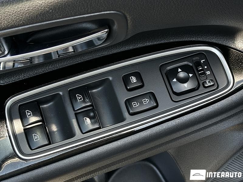 Mitsubishi Outlander 2020 — Миниатюра 18