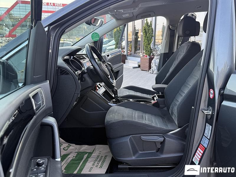 2018 Volkswagen Touran — Miniatură 5