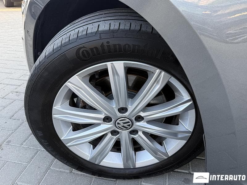 2018 Volkswagen Touran — Miniatură 17