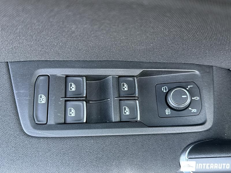 2018 Volkswagen Touran — Miniatură 19