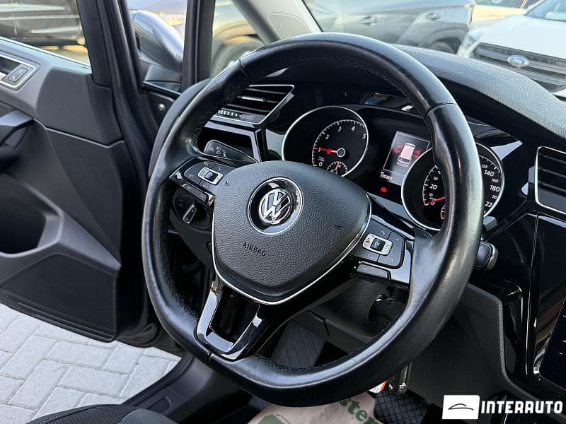 2018 Volkswagen Touran — Miniatură 7