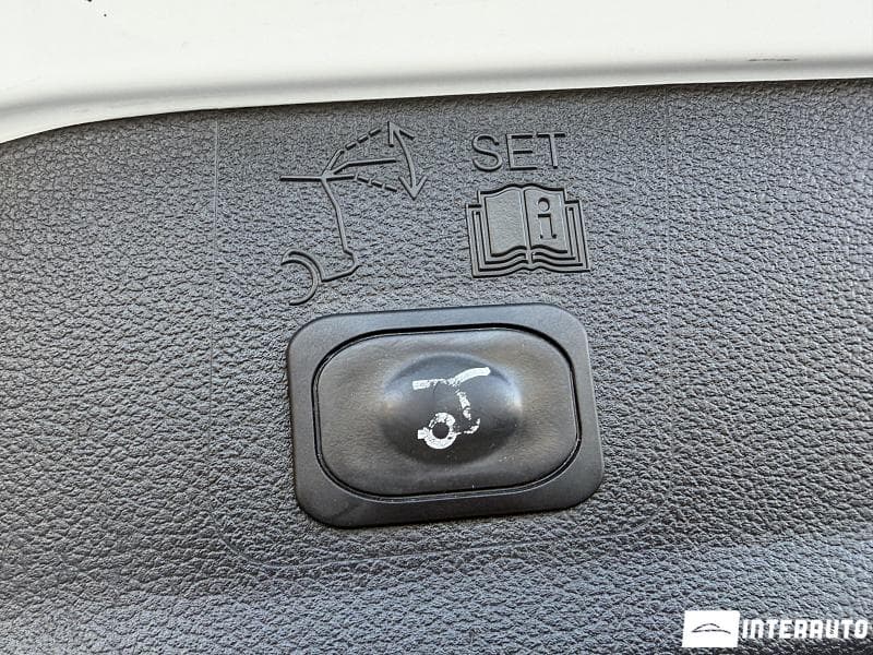 Ford Kuga 2018 — Миниатюра 20