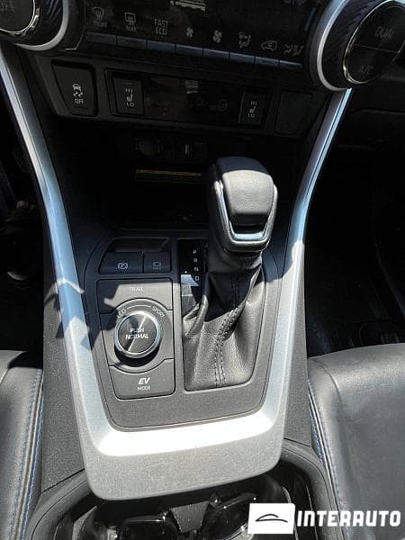 Toyota Rav-4 2019 — Миниатюра 15