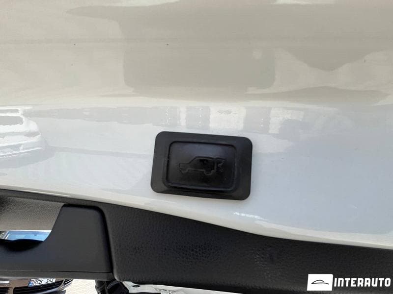 Toyota Rav-4 2019 — Миниатюра 16