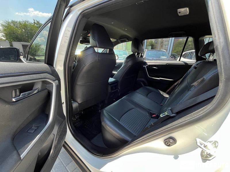 Toyota Rav-4 2019 — Миниатюра 6