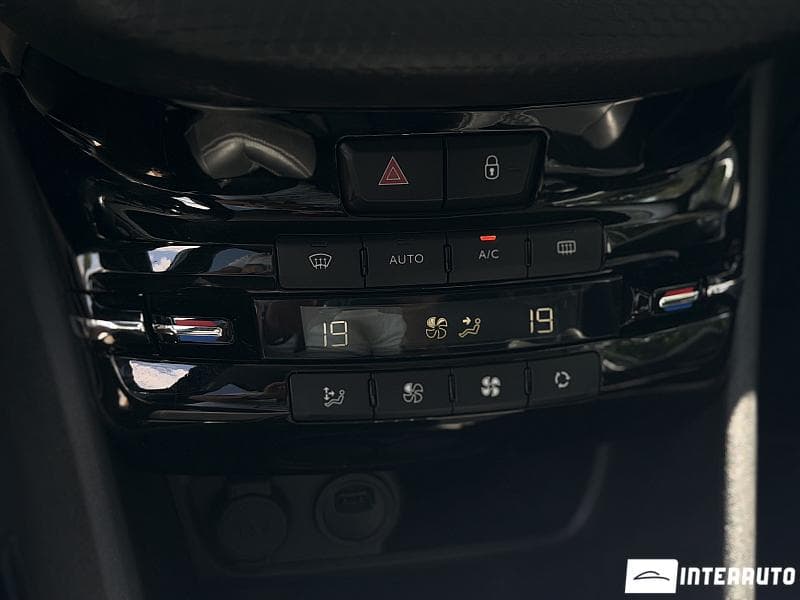 Peugeot 2008 2019 — Миниатюра 9