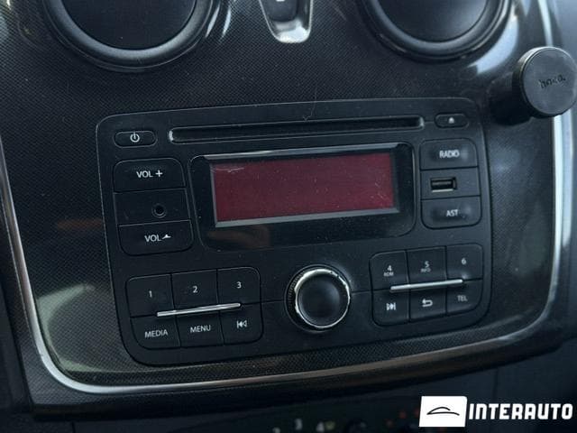 Dacia Logan 2017 — Миниатюра 9