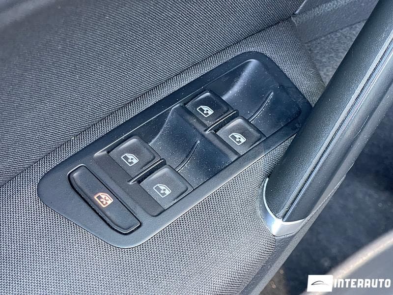 Volkswagen Golf 2019 — Миниатюра 7