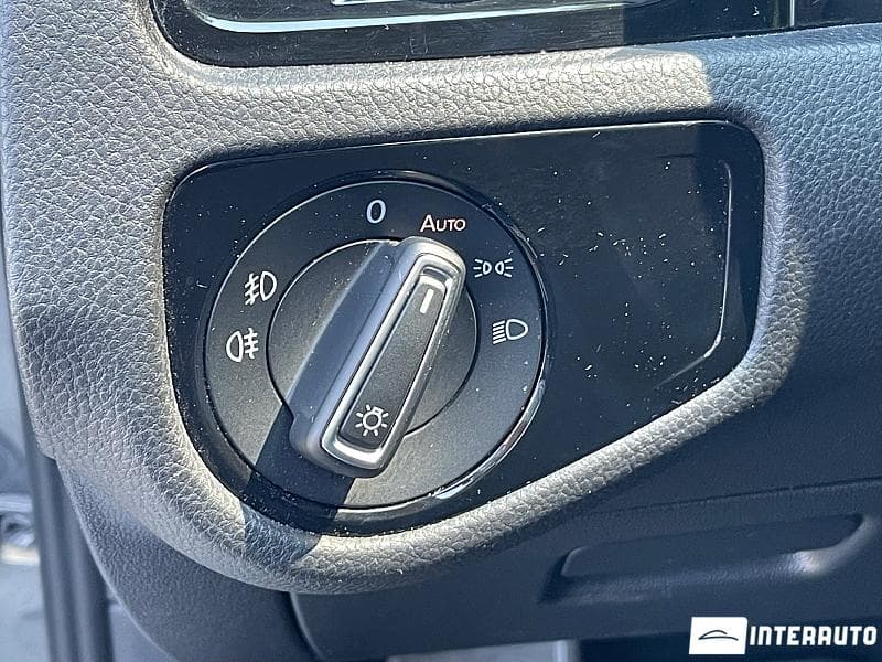 Volkswagen Golf 2019 — Миниатюра 6