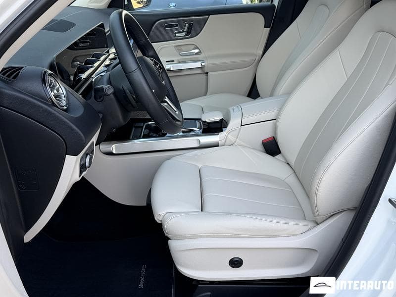Mercedes GLB 250 2020 — Миниатюра 7