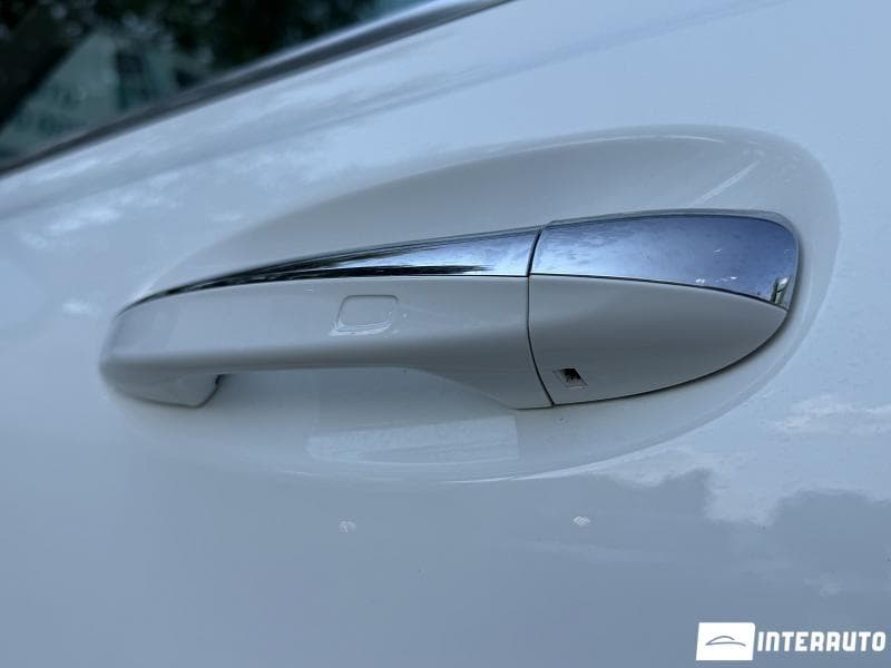 Mercedes GLB 250 2020 — Миниатюра 6