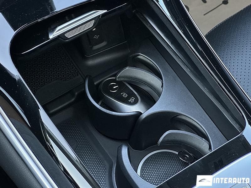 2023 Mercedes GLC 300 — Miniatură 11
