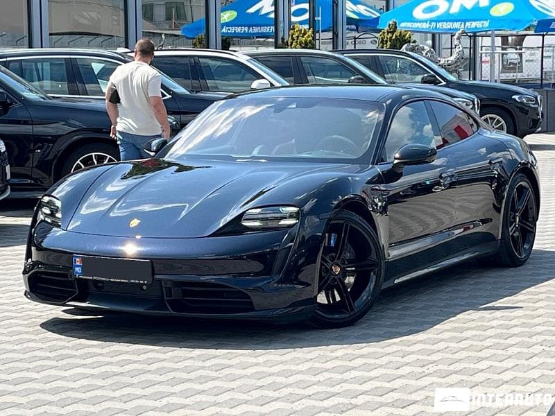 Porsche Taycan Turbo 2020 — Миниатюра 3