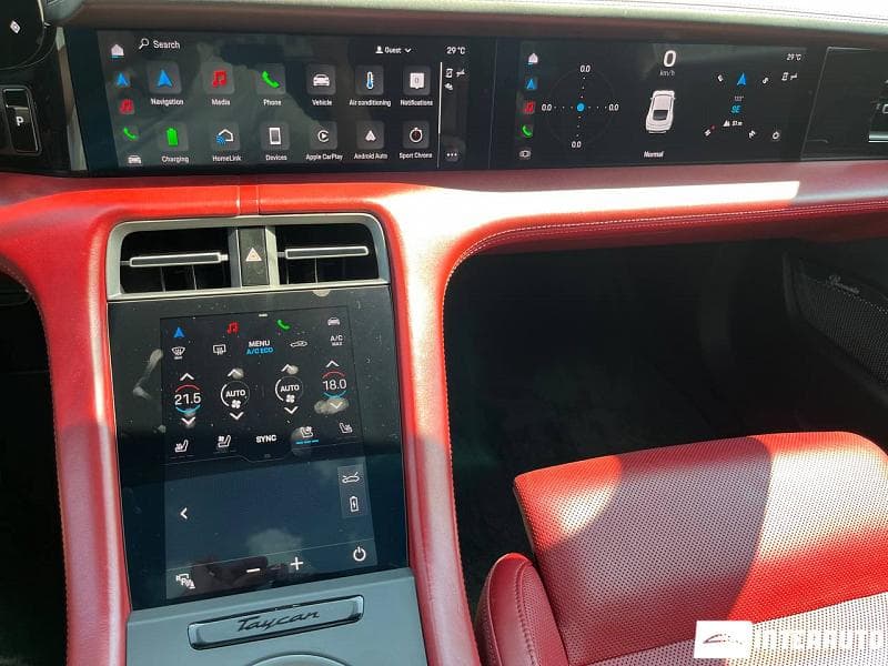 Porsche Taycan Turbo 2020 — Миниатюра 11
