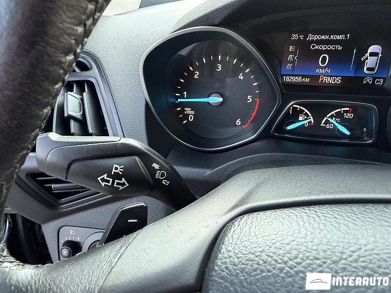 2017 Ford Kuga — Miniatură 17