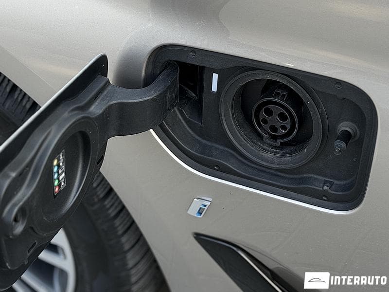 BMW 530e 2019 — Миниатюра 20