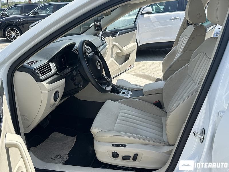 Skoda Superb 2023 — Миниатюра 5