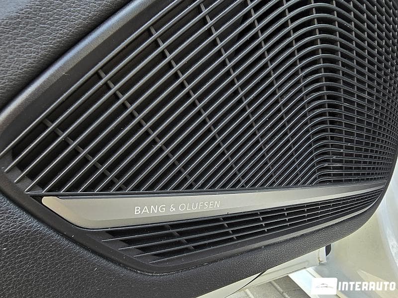 Audi A4 2018 — Миниатюра 8