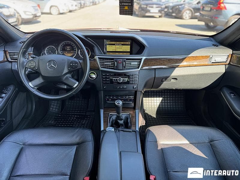 Mercedes E 220 2012 — Миниатюра 11