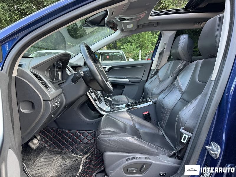Volvo XC 60 2016 — Миниатюра 5