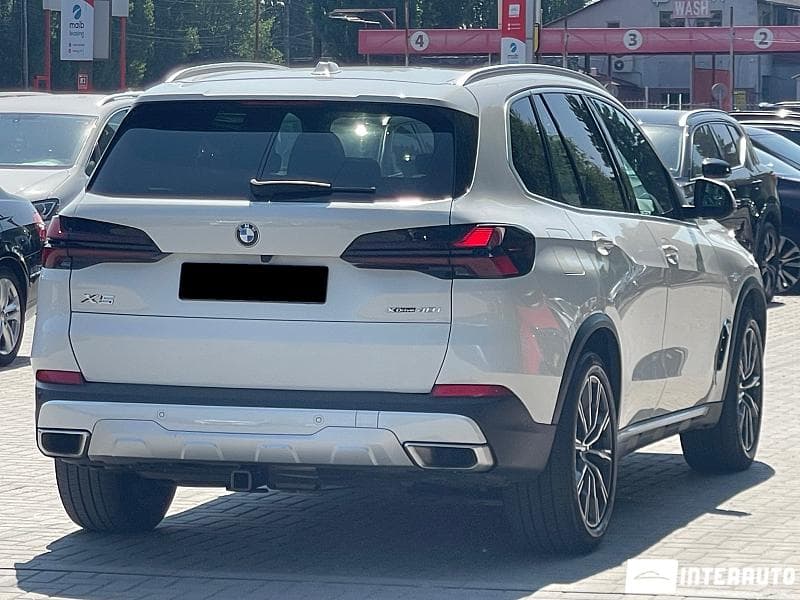 BMW X5 4.0i 2023 — Миниатюра 2