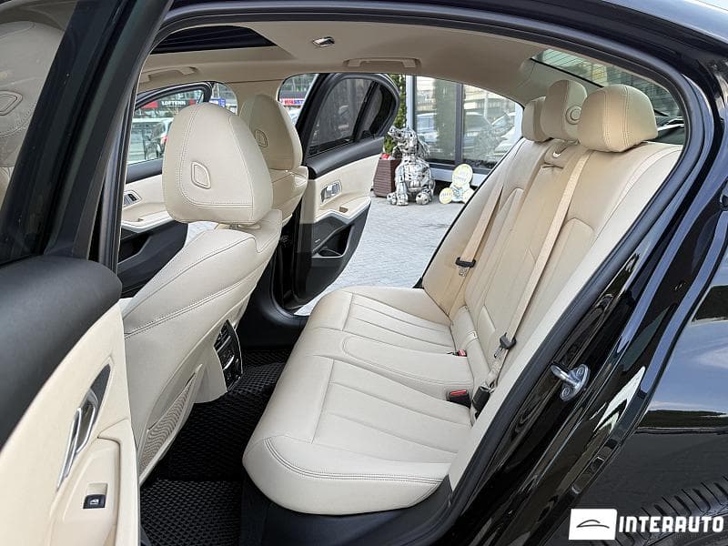 2019 BMW 330 — Miniatură 20