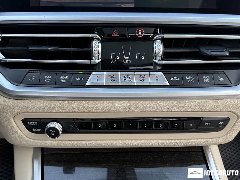 2019 BMW 330 — Miniatură 10