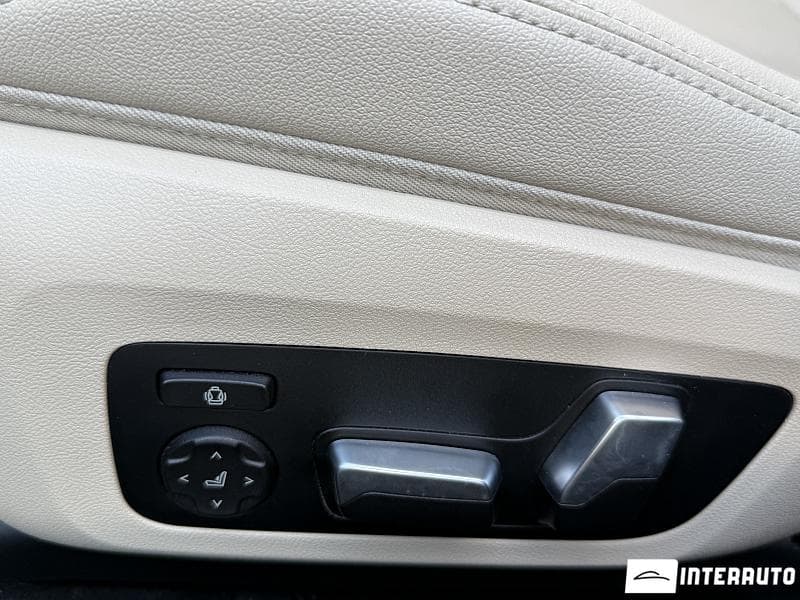 2019 BMW 330 — Miniatură 16