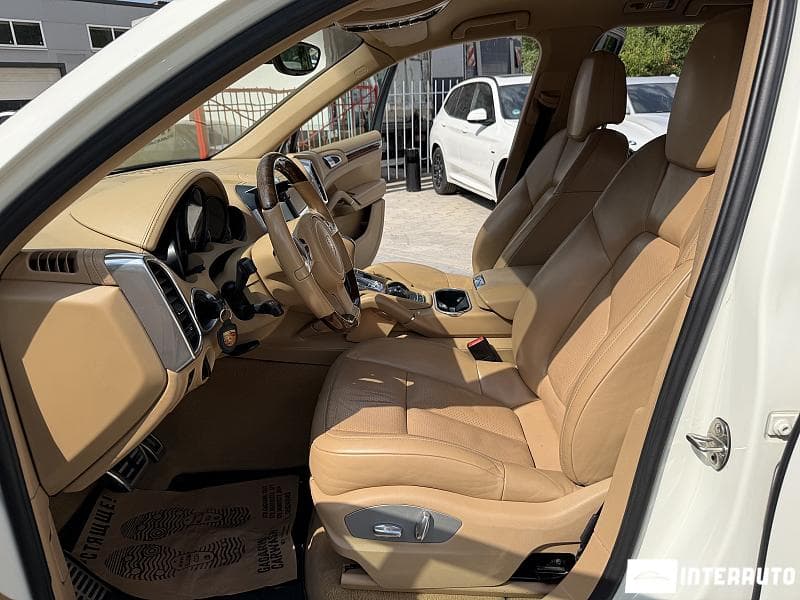 Porsche Cayenne 2010 — Миниатюра 5